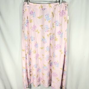 Liz Claiborne lizwear NWT Pink wFloral Maxi Skirt w/Pockets Plus Size 16